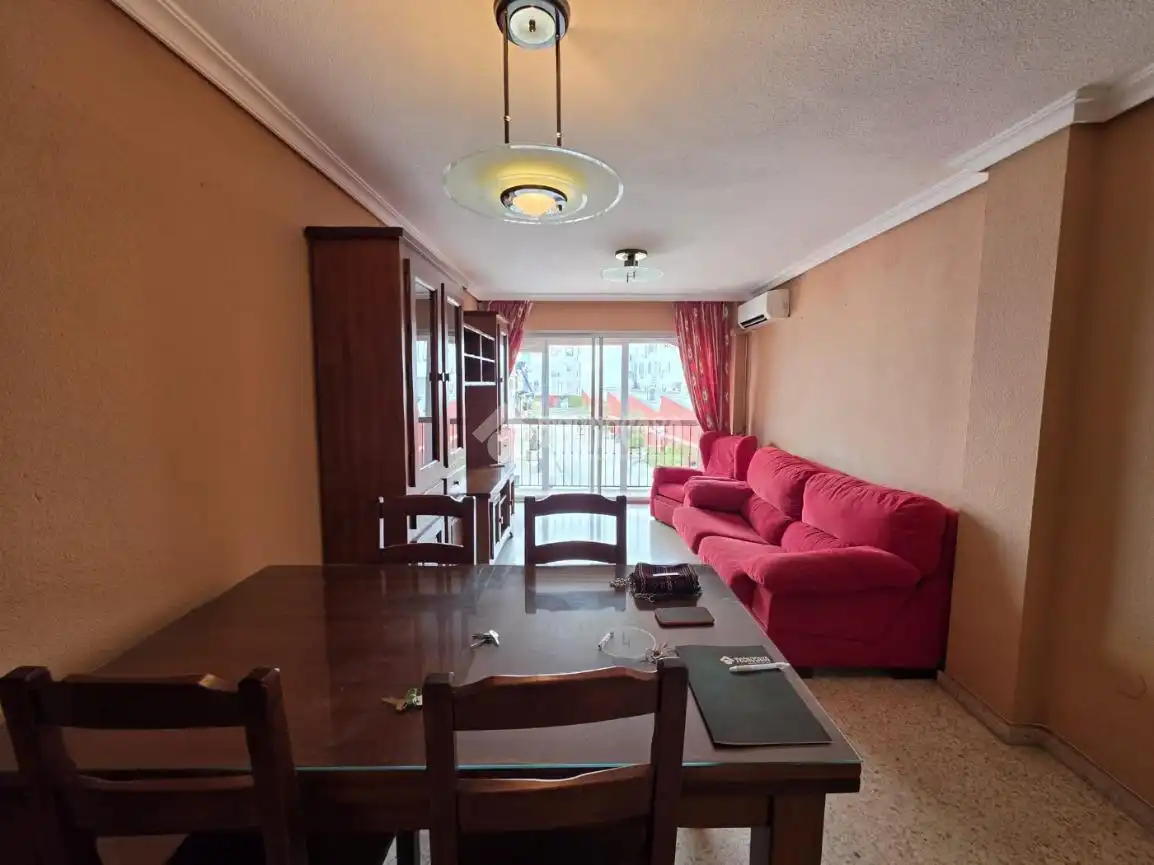Piso de 90 m² en Sevilla