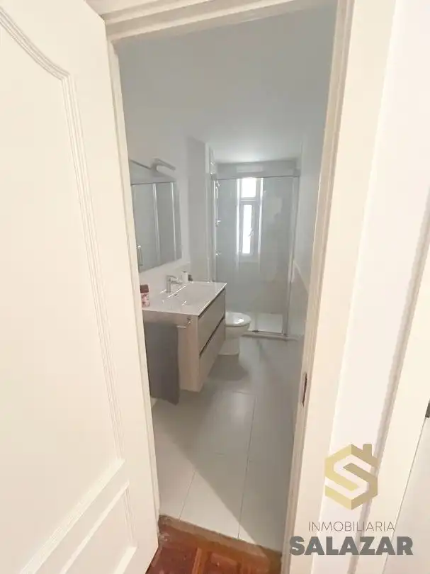 Piso de 85 m² en Bilbao