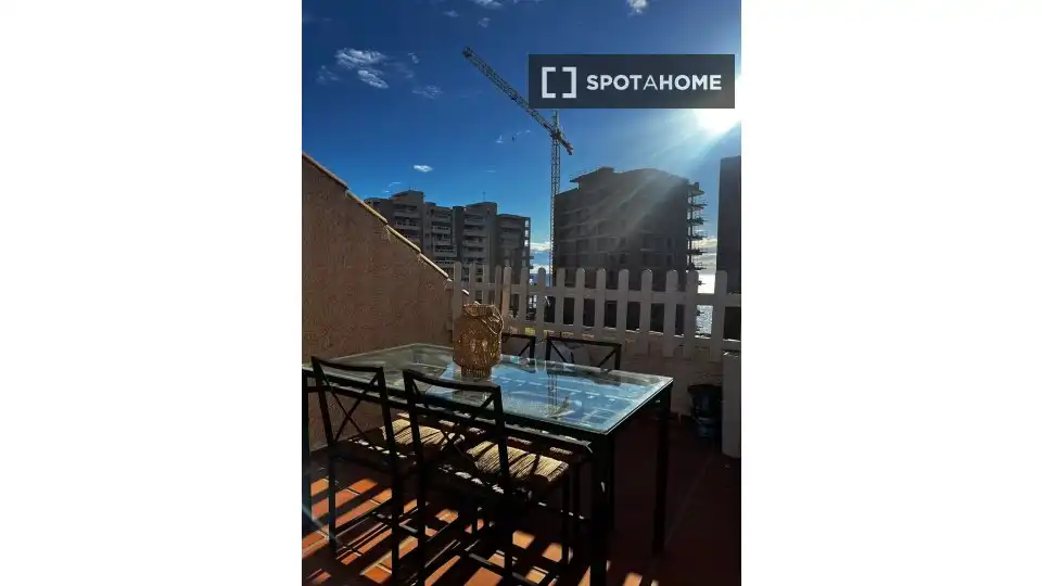 Habitación 81 m², España