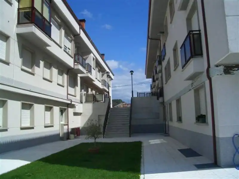 Piso de 95 m² en Boiro
