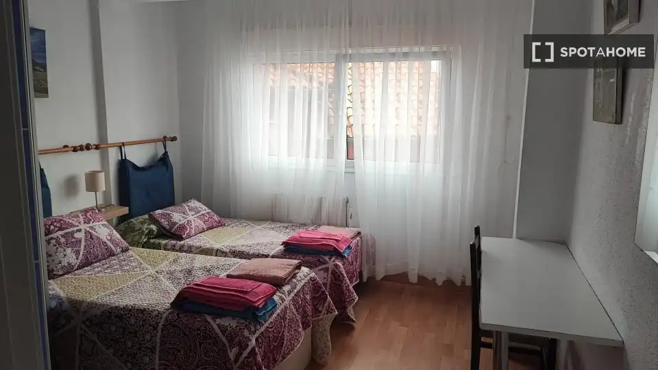 Habitación 104 m², Santander