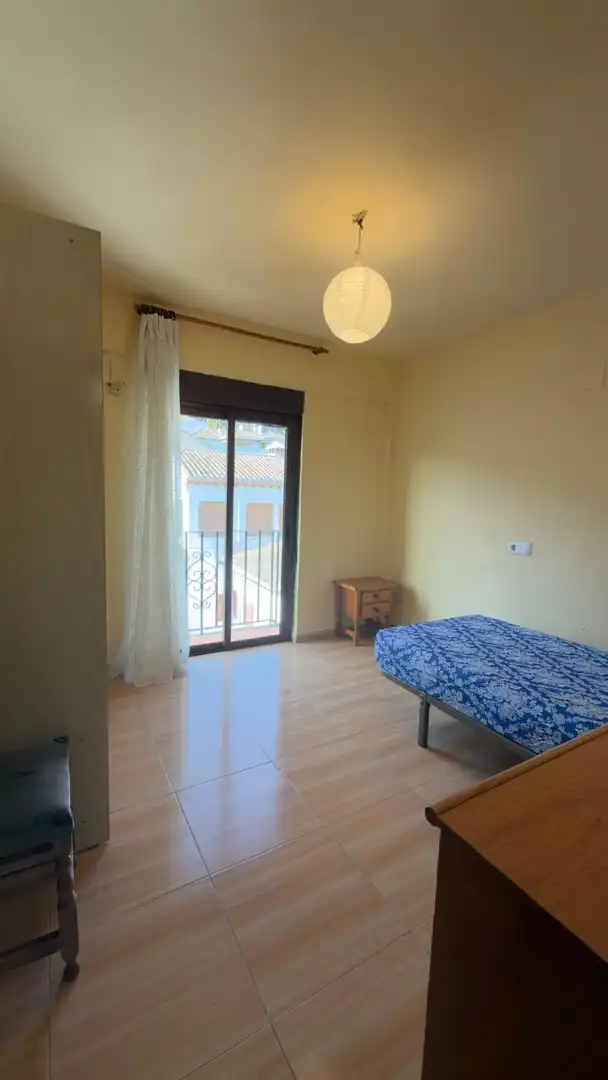 Piso de 90 m² en Granada