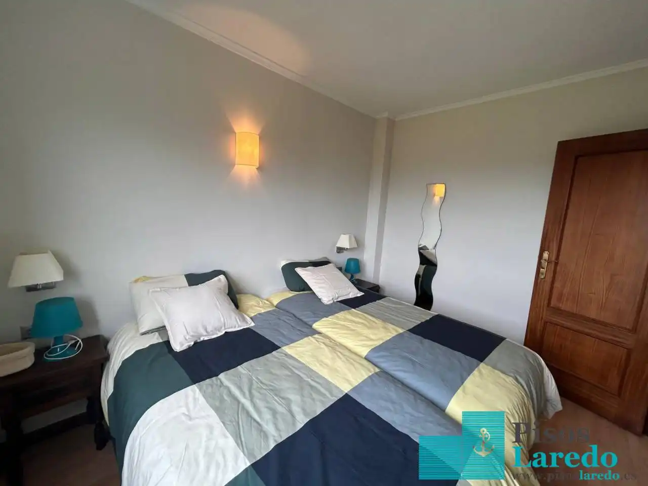 Piso de 65 m² en Laredo