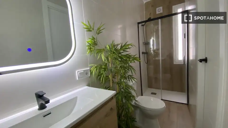 Habitación 230 m², Sevilla