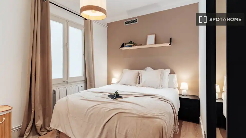 Habitación 208 m², Barcelona
