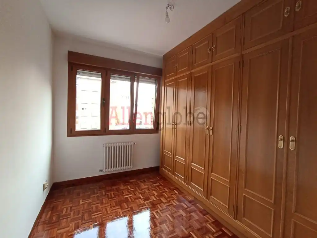 Piso de 110 m² en Oviedo