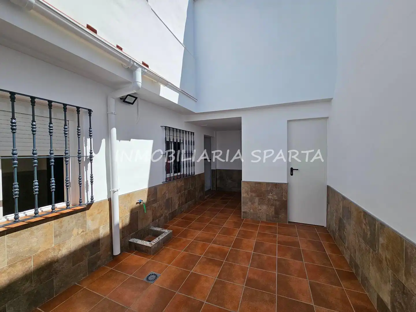 Casa de 153 m² en Villanueva del Ariscal
