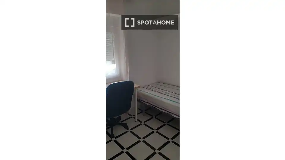 Habitación 92 m², Granada