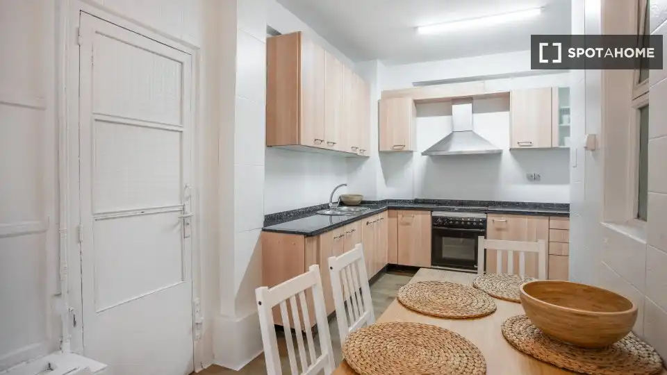 Habitación 230 m², Alicante