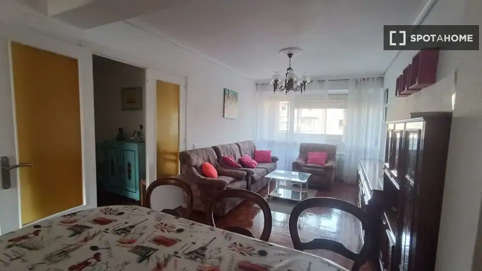 Habitación en alquiler, Pamplona