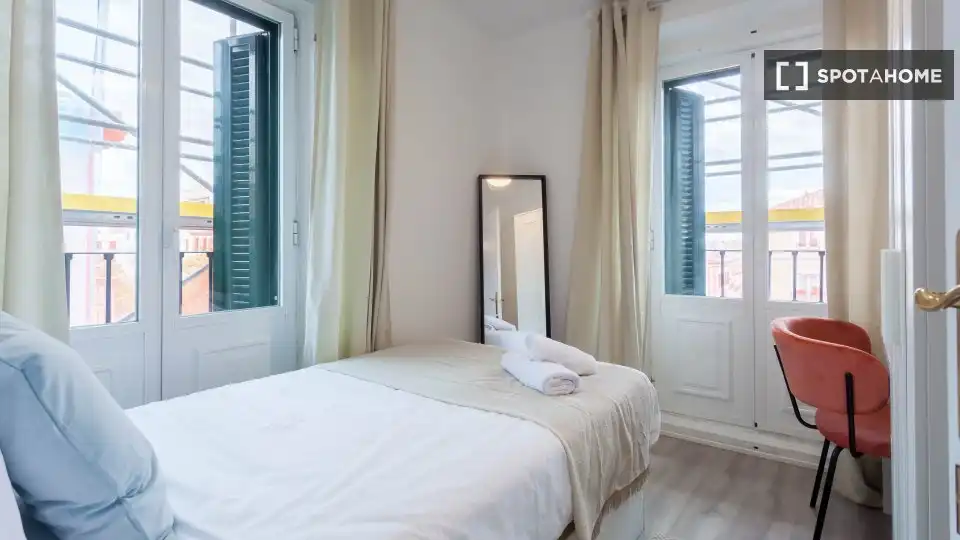 Кімната в оренду, Madrid