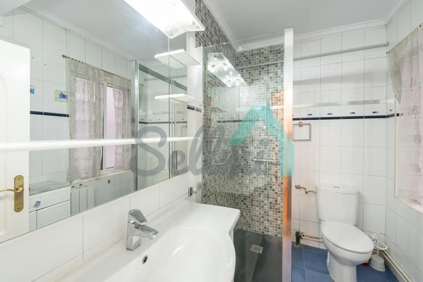 Piso de 116 m² en Oviedo