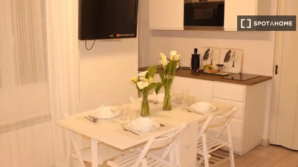 Habitación en alquiler, Mundaca