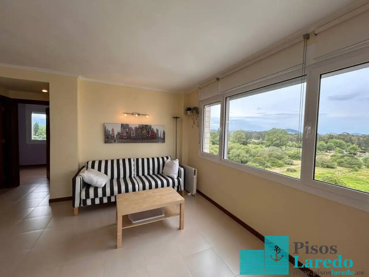 Piso de 65 m² en Laredo