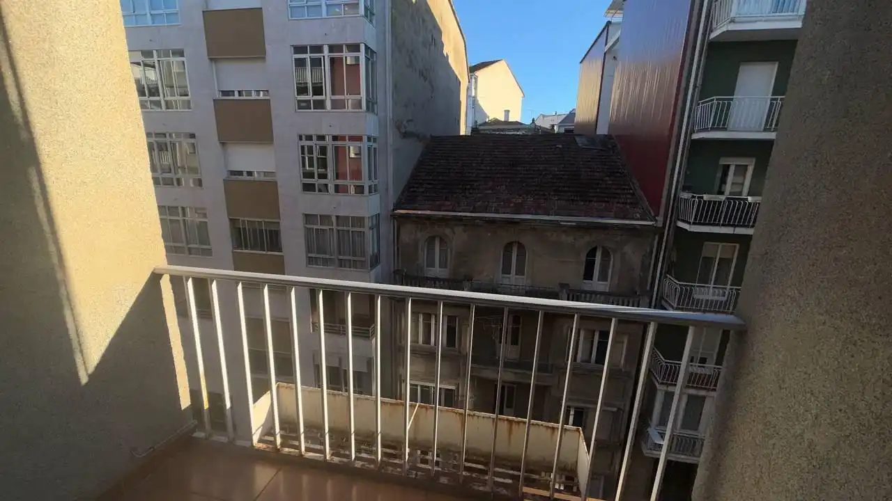 Piso de 95 m² en Ourense