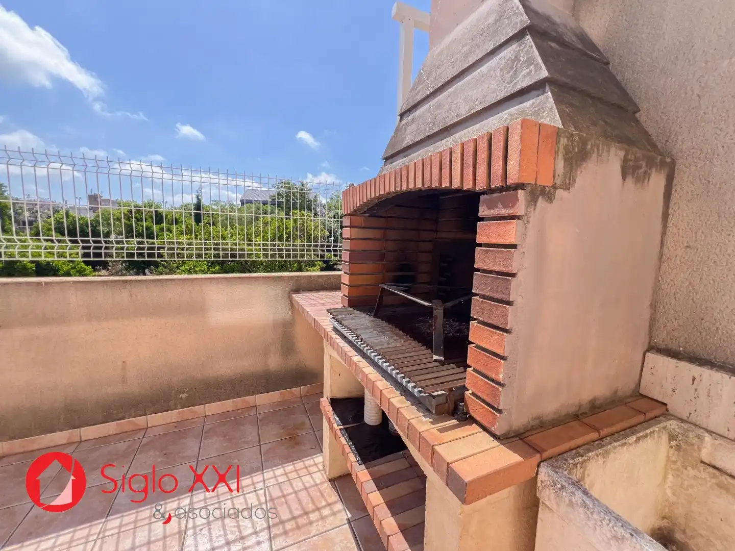 Casa de 220 m² en Almazora