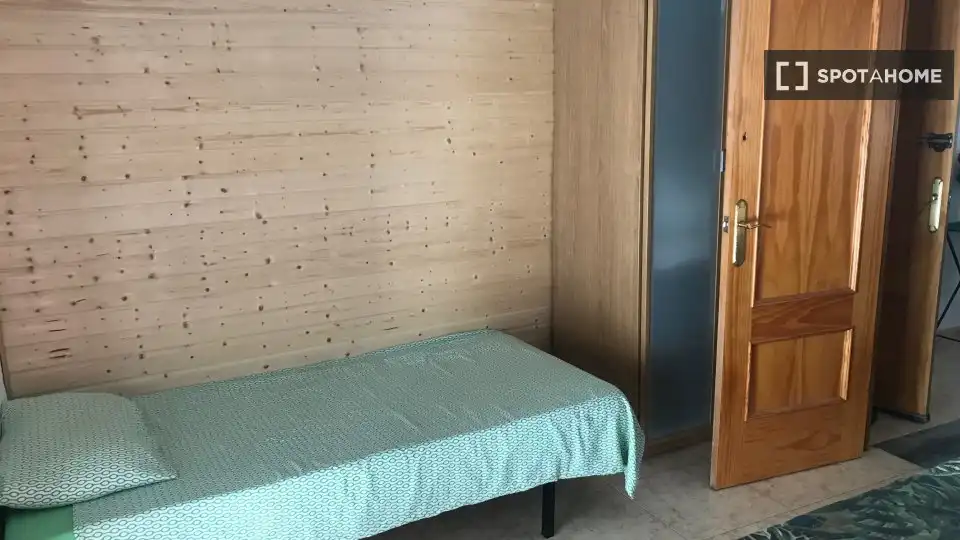 Habitación 46 m², Córdoba