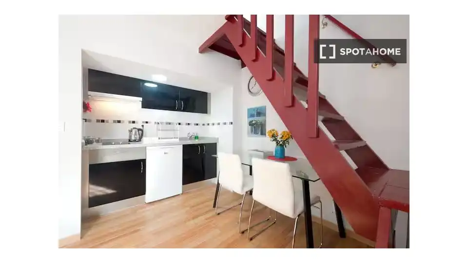 Habitación 58 m², Granada