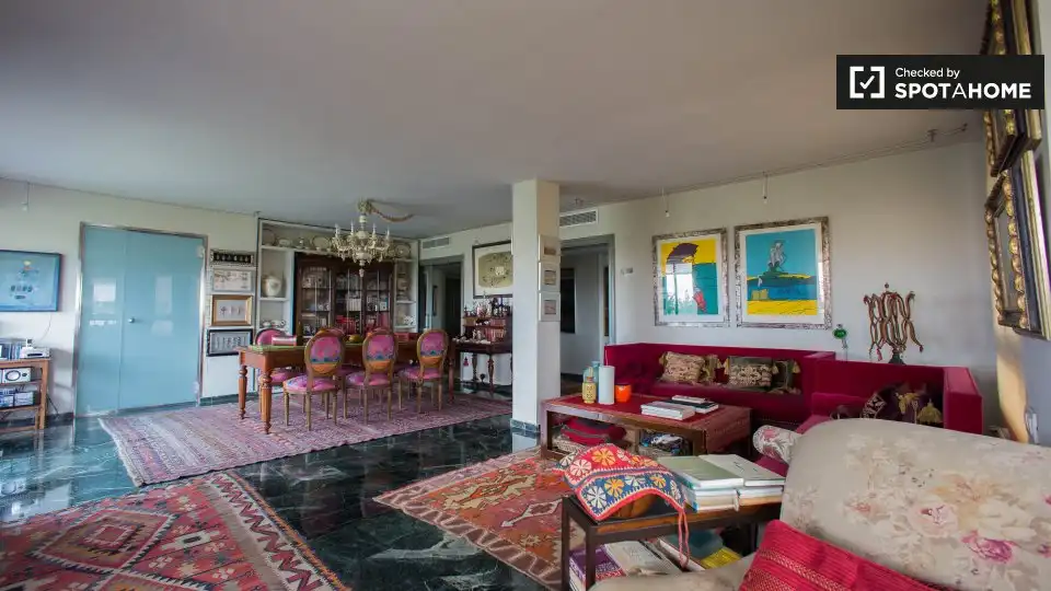 Habitación 375 m², Valencia