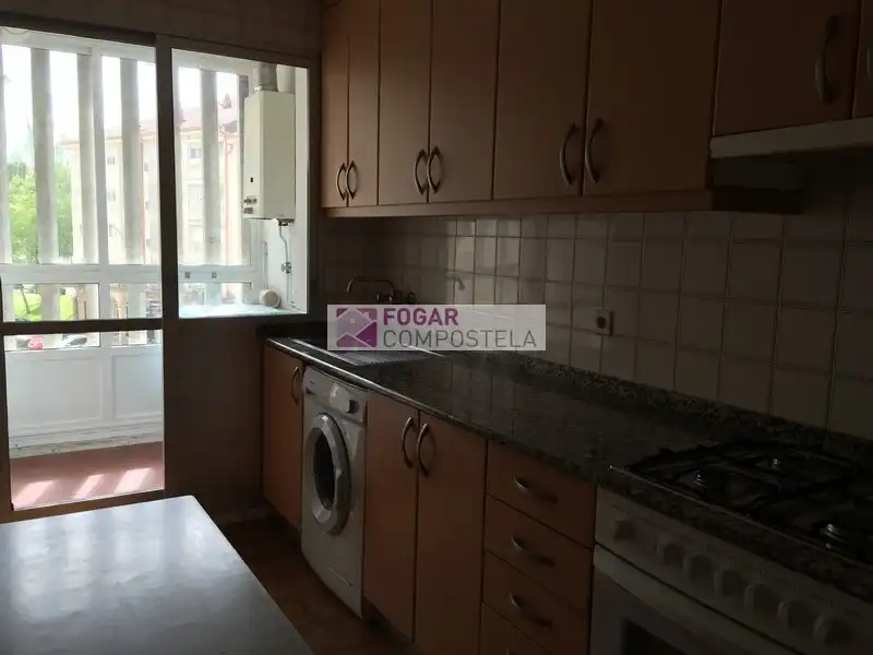 Piso de 90 m² en Santiago de Compostela