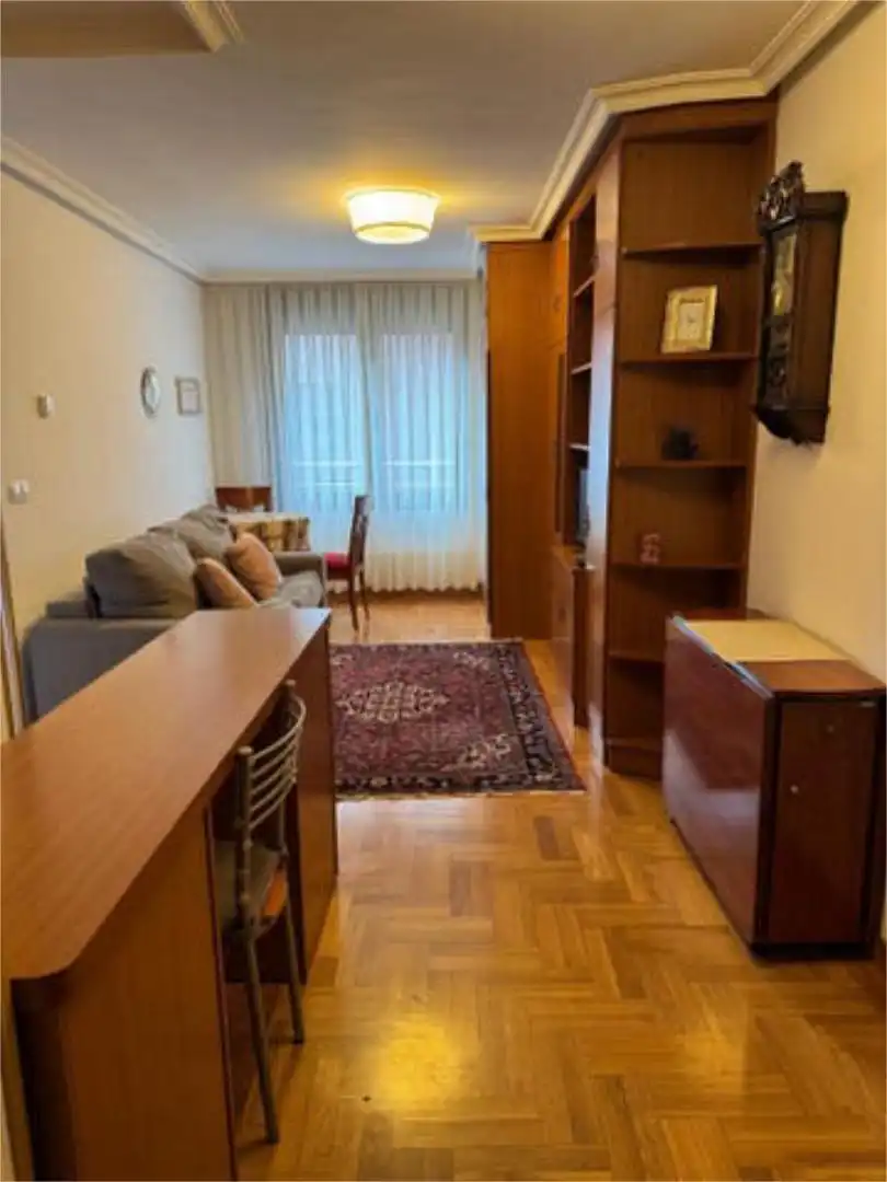Pis de 45 m² a Llangréu / Langreo