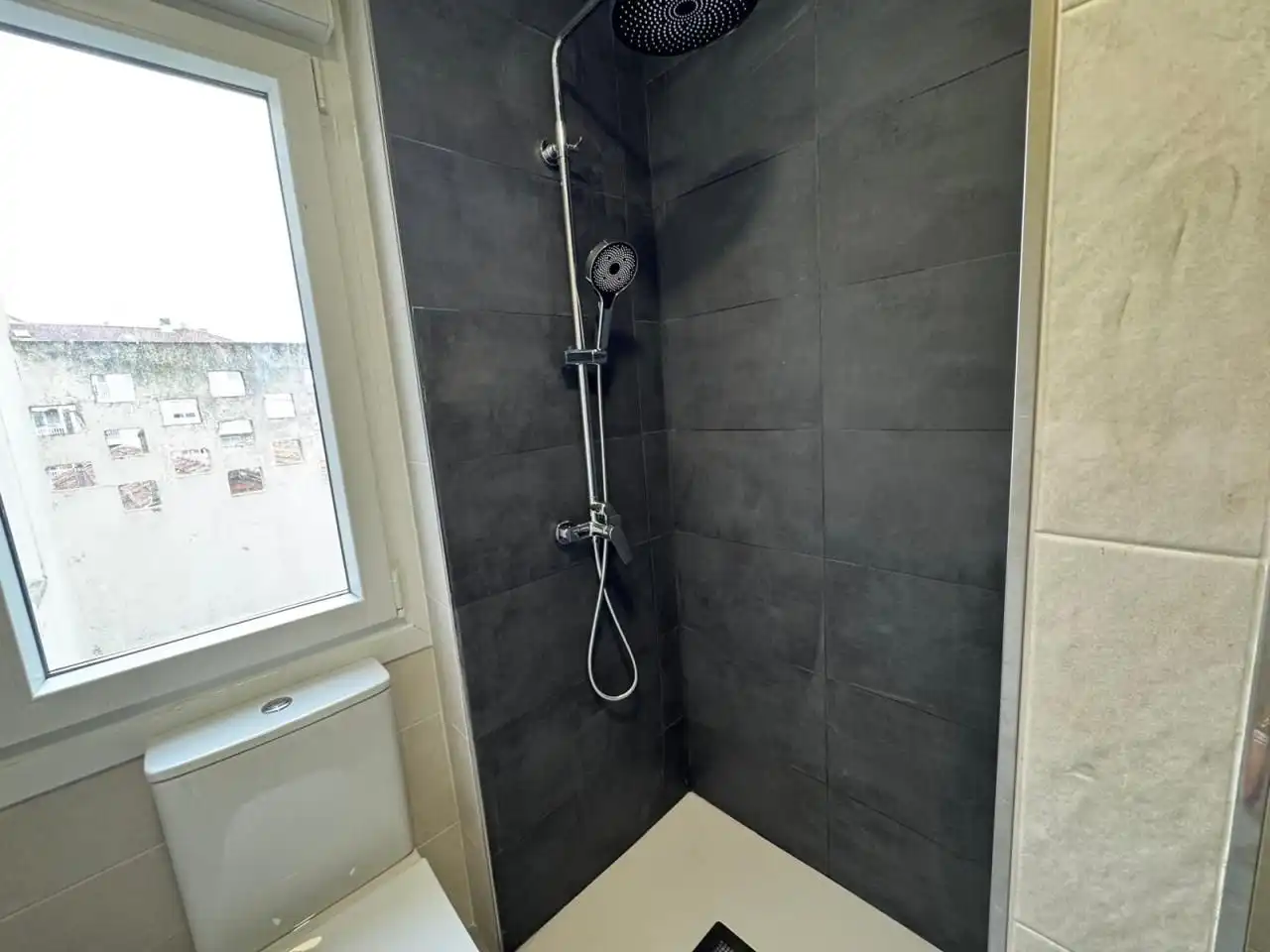 Habitación 161 m², Ourense