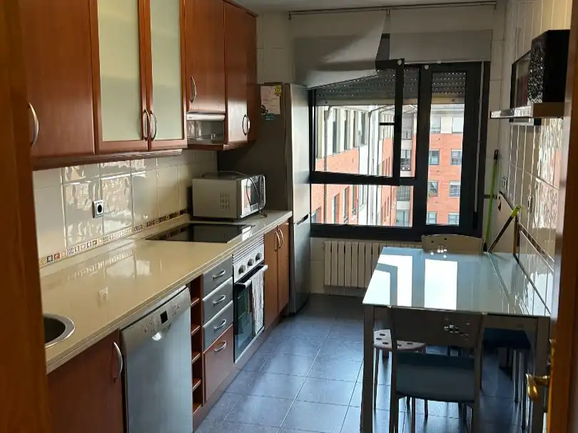 Piso de 106 m² en Oviedo