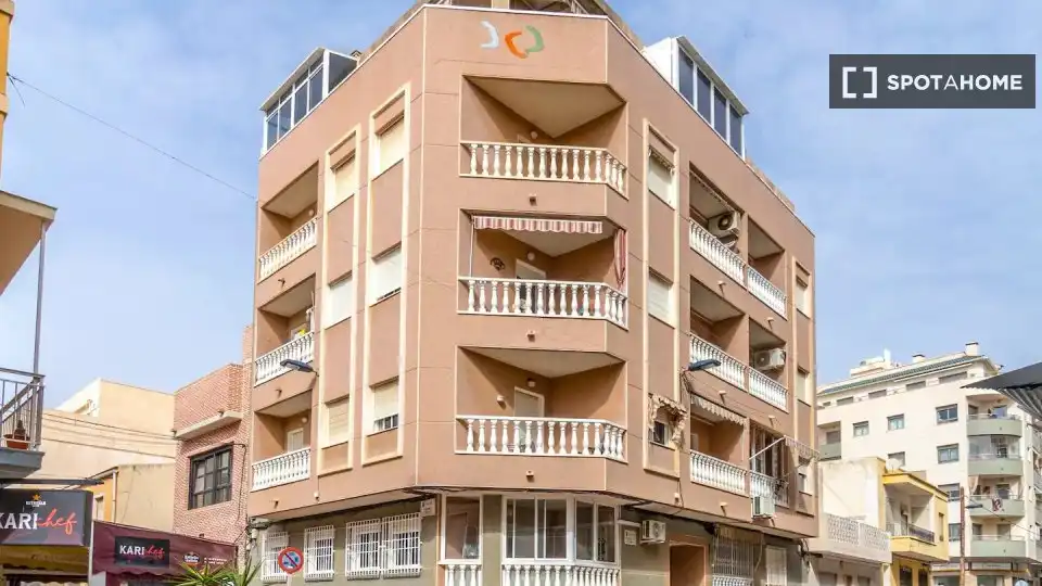 Habitación 75 m², Torrevieja