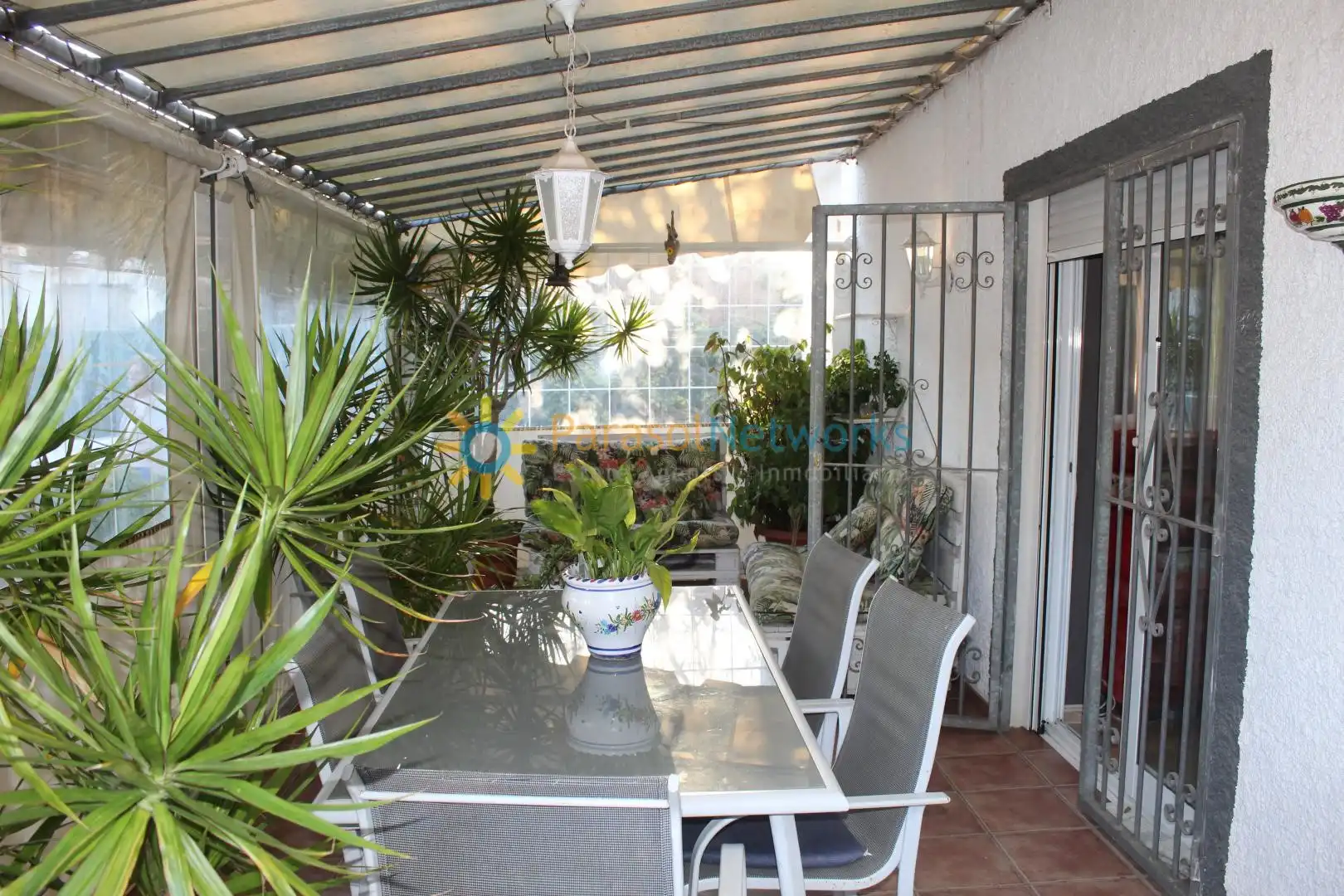 Casa de 251 m² en Oliva