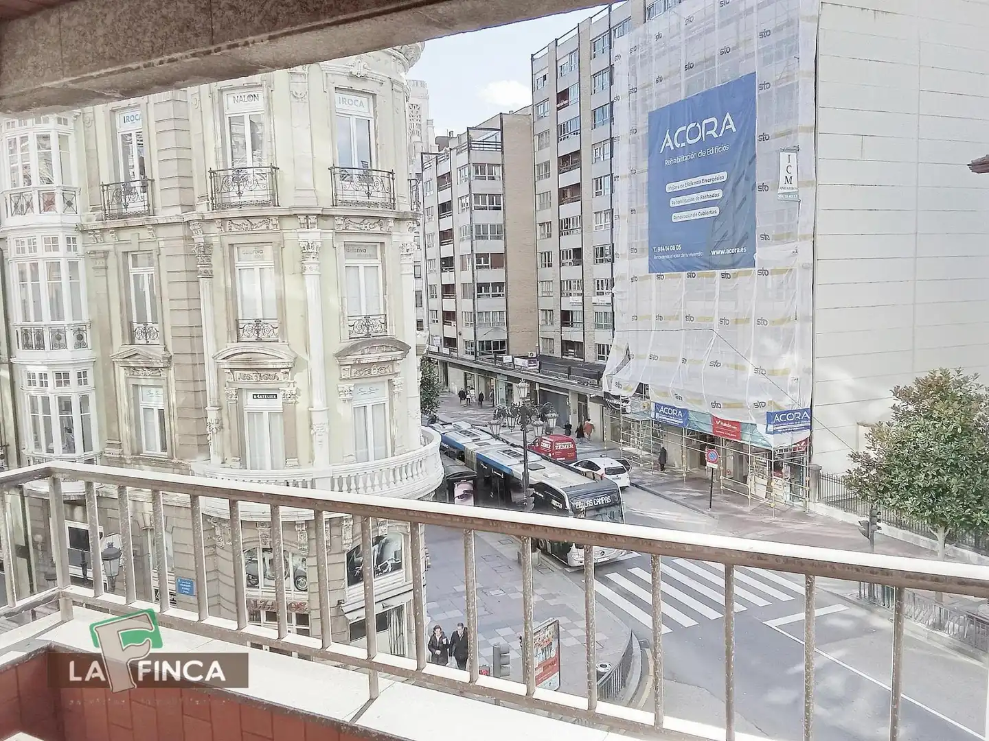 Piso de 60 m² en Oviedo