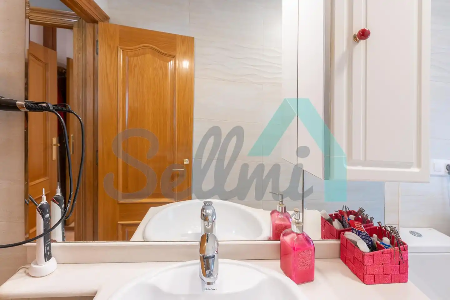 Flat 52 m² in Oviedo