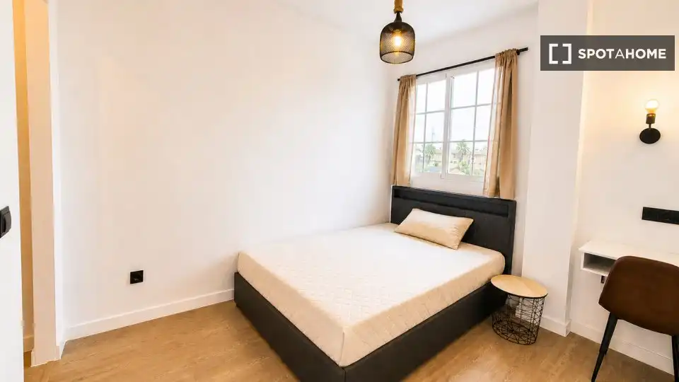 Habitación 451 m², Valencia