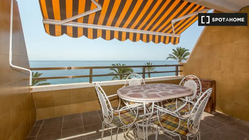 Habitación 86 m², Roquetas de Mar