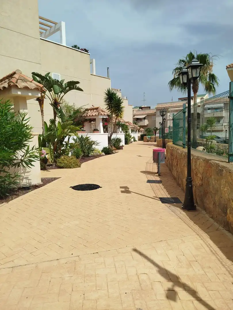 Piso de 65 m² en Águilas