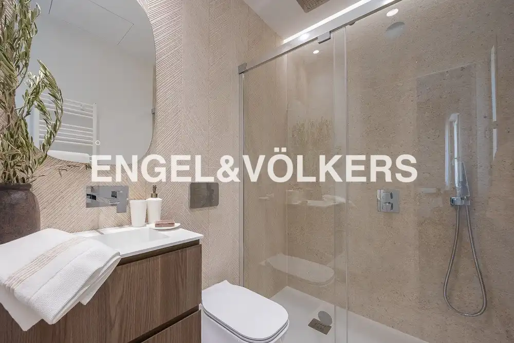 Wohnung 83 m² in Madrid