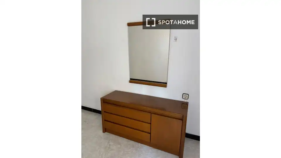 Quarto para alugar, Montcada i Reixac