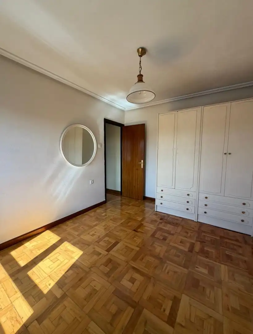 Piso de 75 m² en Oviedo