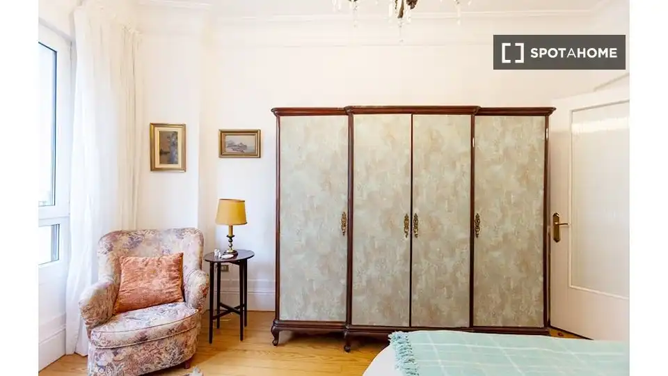 Habitación 196 m², Bilbao
