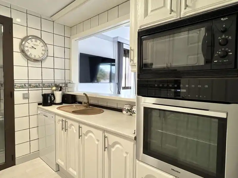 Pis de 235 m² a Estepona