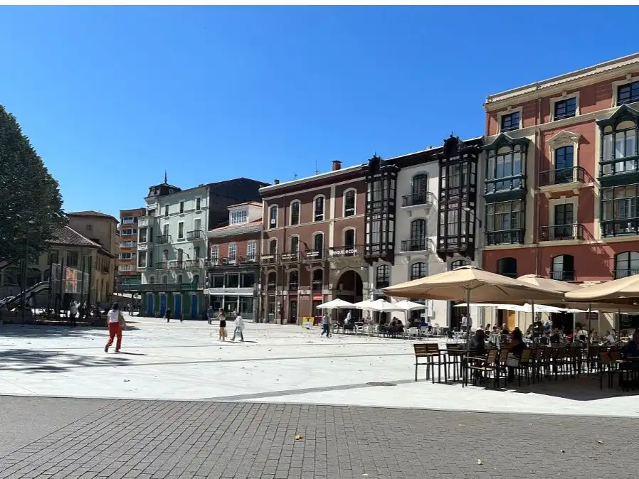 Pis de 87 m² a Avilés