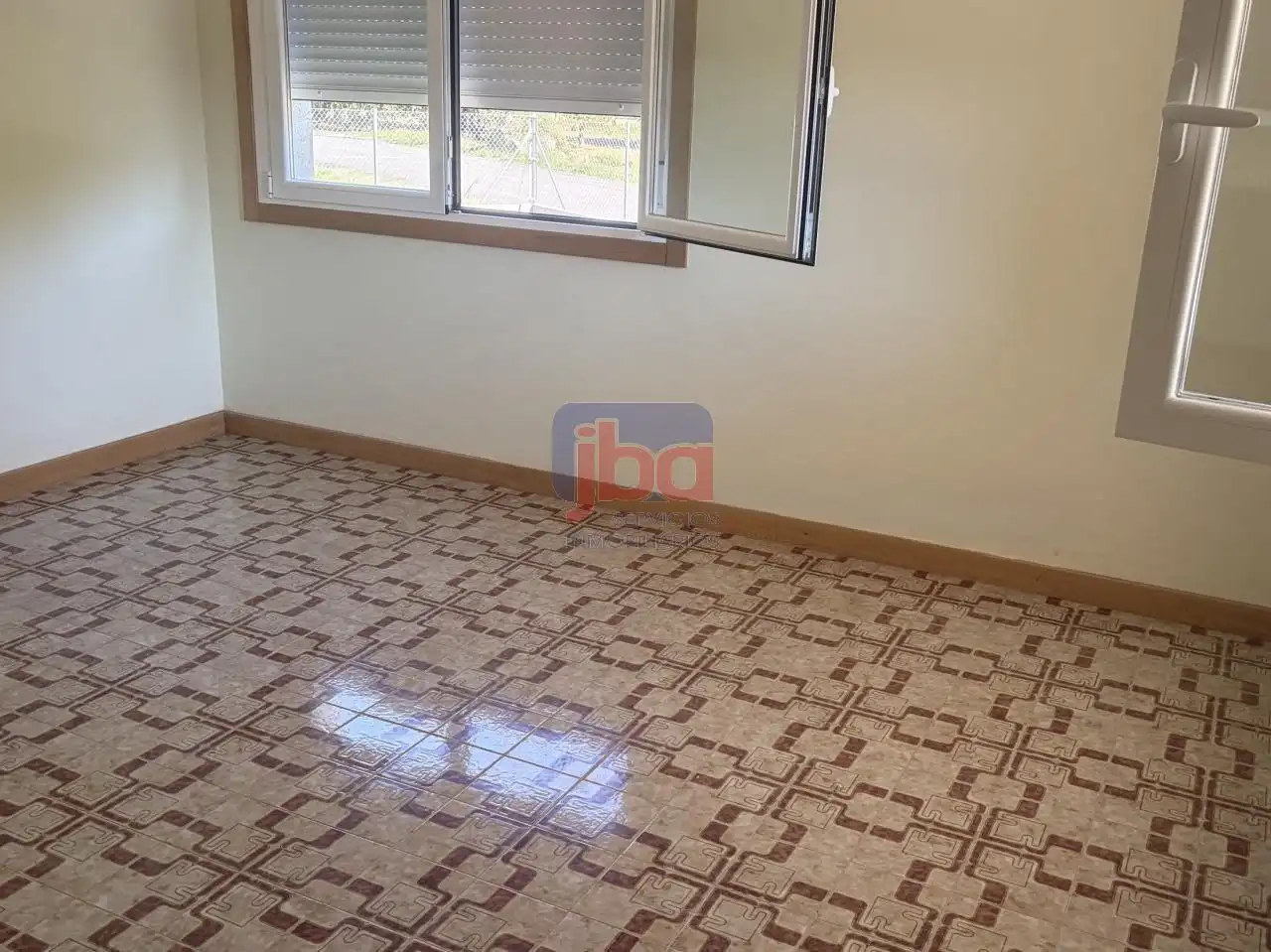 Casa de 200 m² a San Cibrao das Viñas