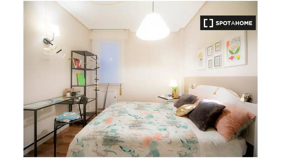 Habitación 81 m², Bilbao