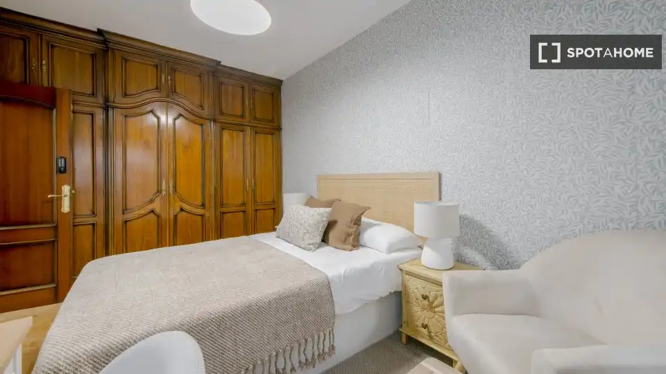Room for rent, Madrid