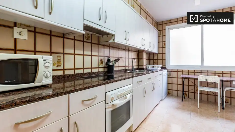 Habitación 120 m², Valencia