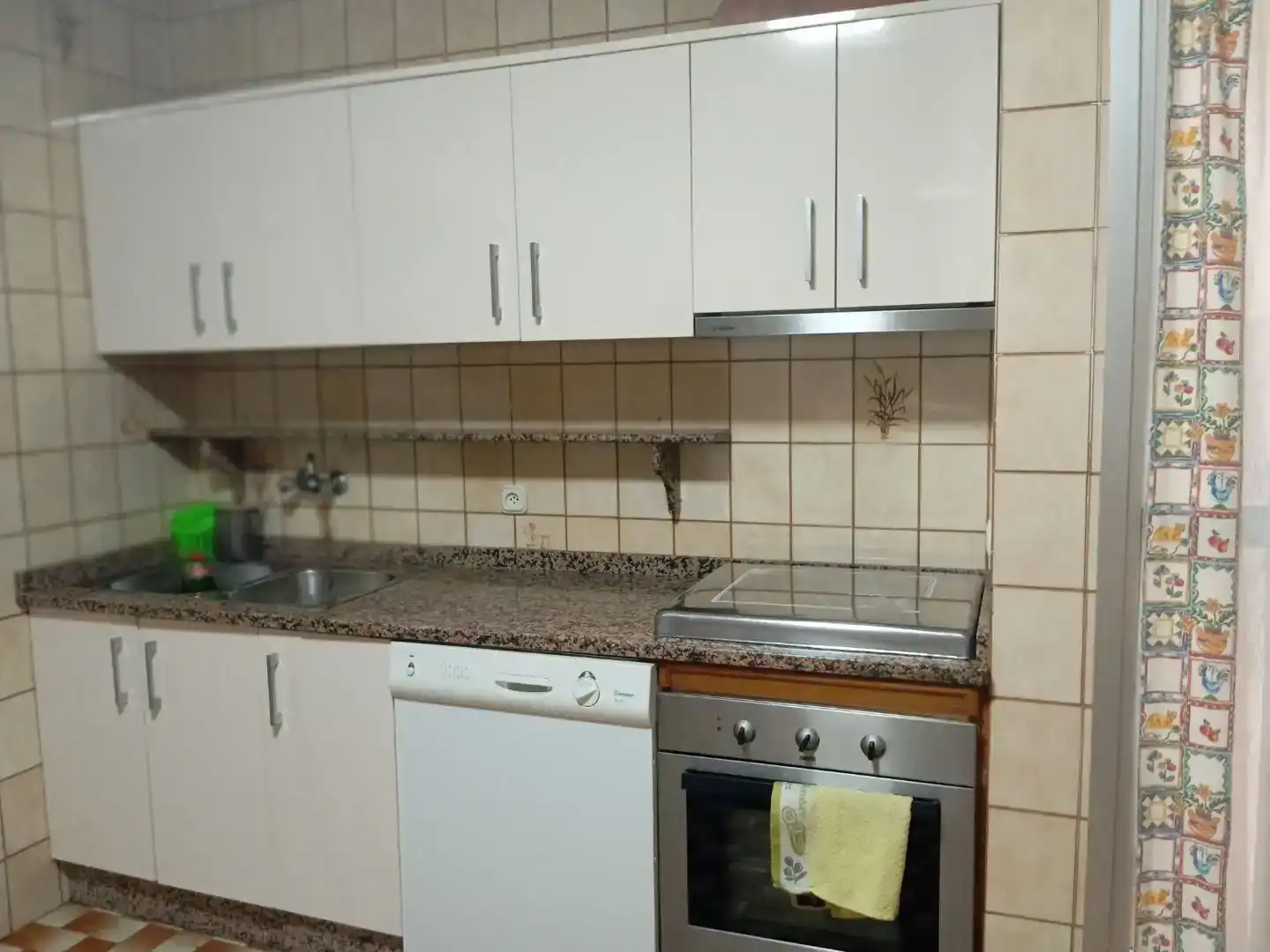 Habitación 12 m², Cabra