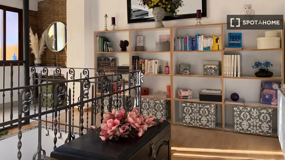 Habitación 220 m², Granada