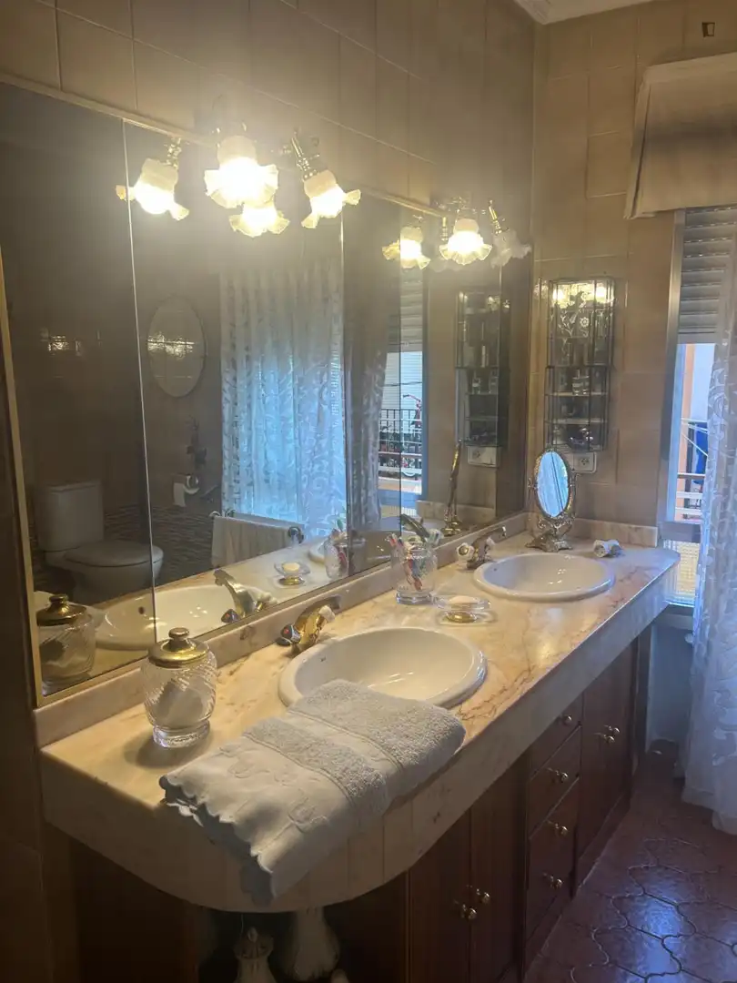 Habitación en alquiler, Villa del Prado