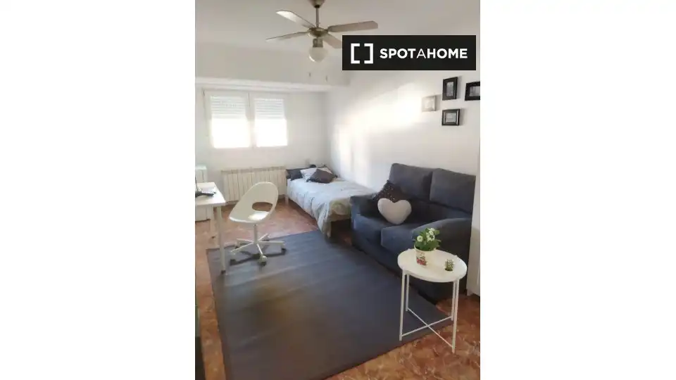 Habitación 78 m², Zaragoza