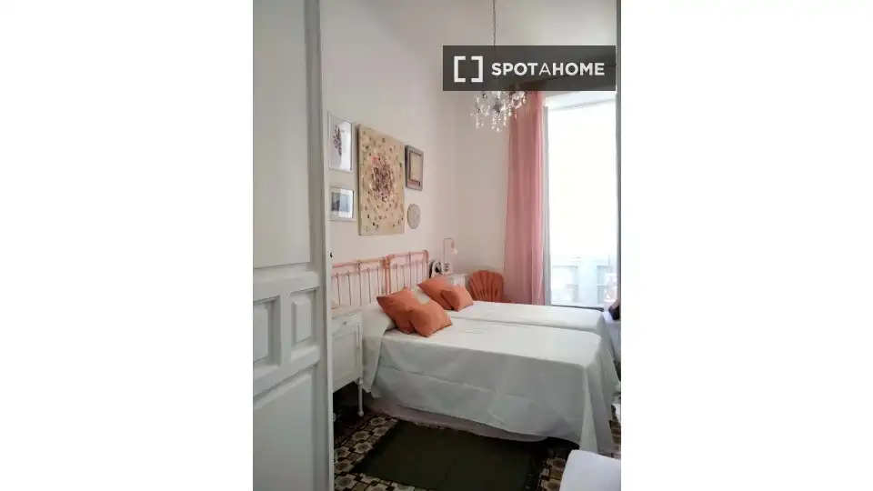 Habitación 145 m², Almería