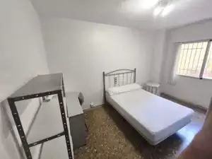 Piso de 85 m² en Almería